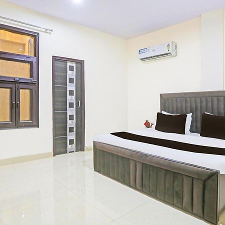 Hotel O Redbull Inn Gurgaon Exterior foto