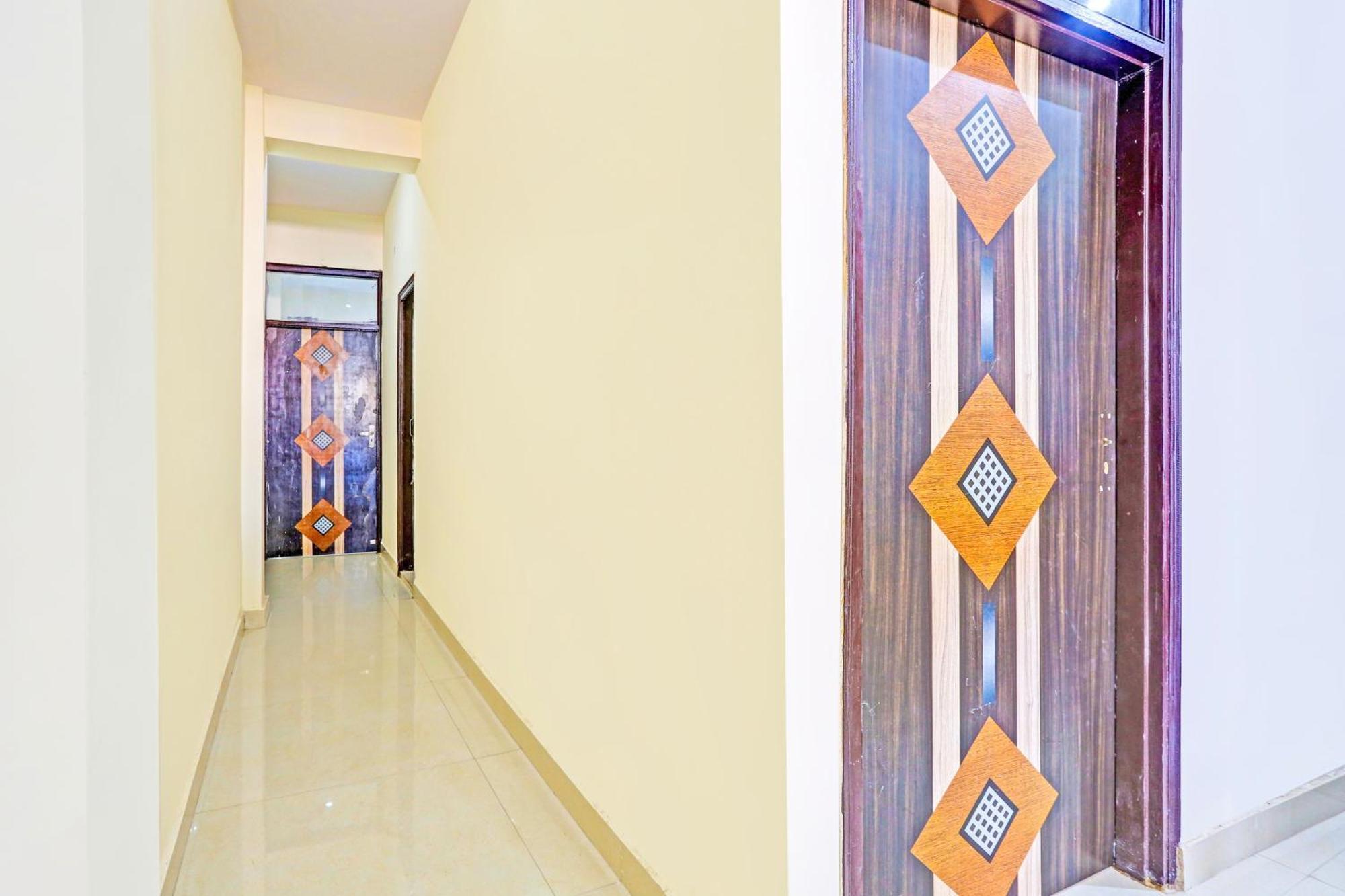 Hotel O Redbull Inn Gurgaon Exterior foto